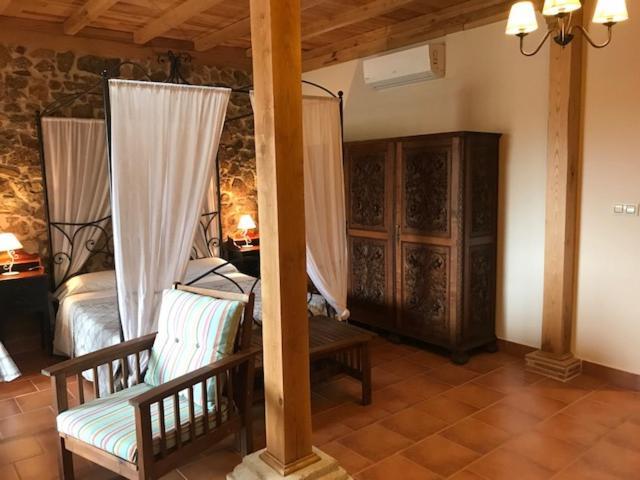 Apartamentos El Jardin Del Poeta Guijo de Granadilla Room photo
